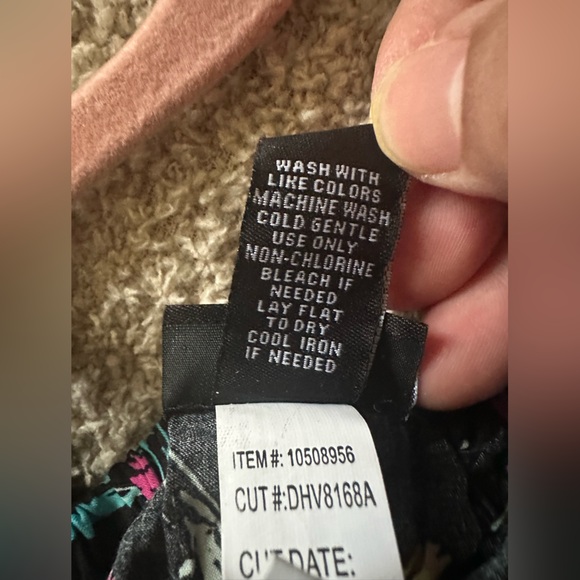 Torrid Black Floral baby doll tank top spaghetti straps size 1X - Picture 9 of 9